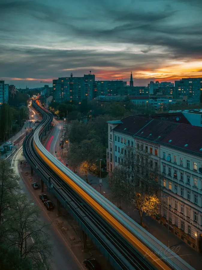 U-Bahn am Kotti · Goldene Stunde